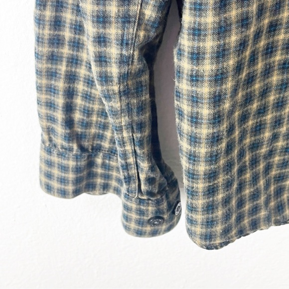 PATAGONIA 100% Organic Cotton Green Plaid Long Sleeves Button Shirt Size Medium - Picture 8 of 9